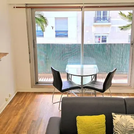 Apartment La Rose Et Le Reseda - Enjoy Space, The Terrace And The Eiffel Tower View Appartamento *
